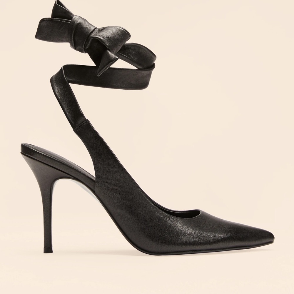 NWOT reformation Brooke heels